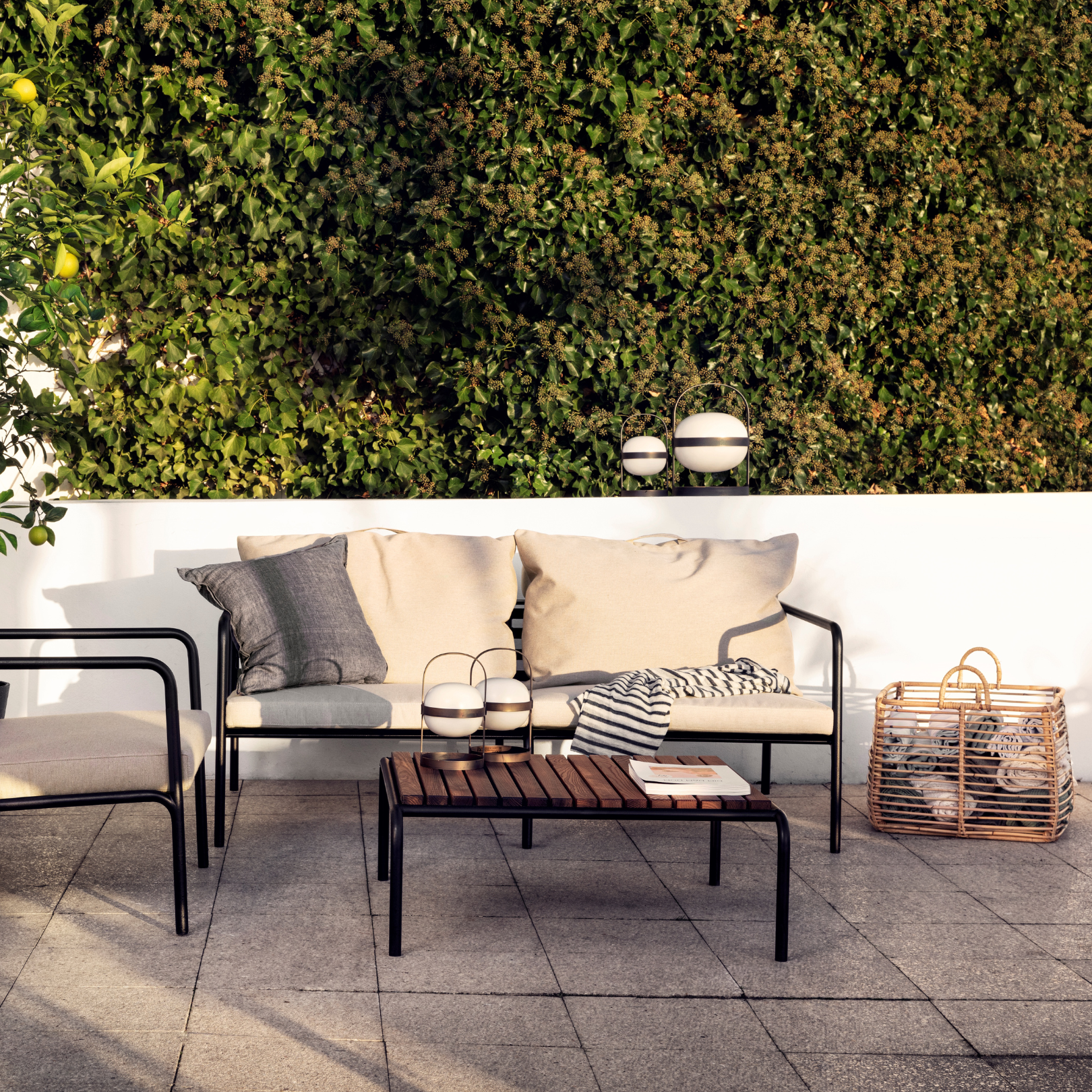 AVON Lounge Sofa